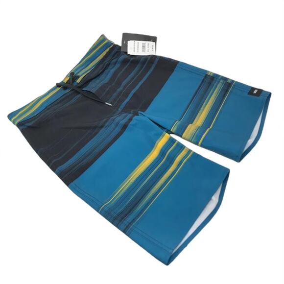 VANS Era Boardshort 28/16 Drawstring Waist Pocket Stretch Black Moroccan NWT - Picture 1 of 4